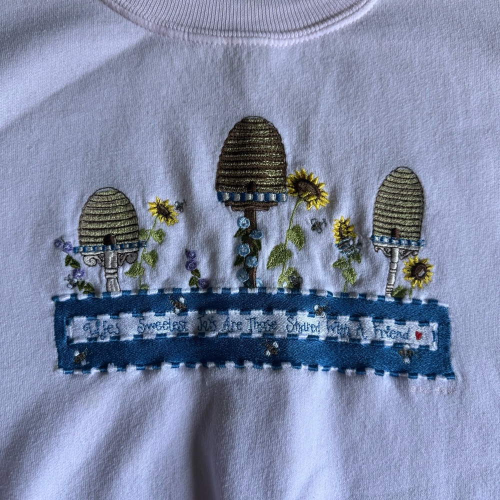 Vintage Jerzees Light Pink Fleece Oversized Sweatshirt Embroidered Garden Bees - Picture 3 of 6